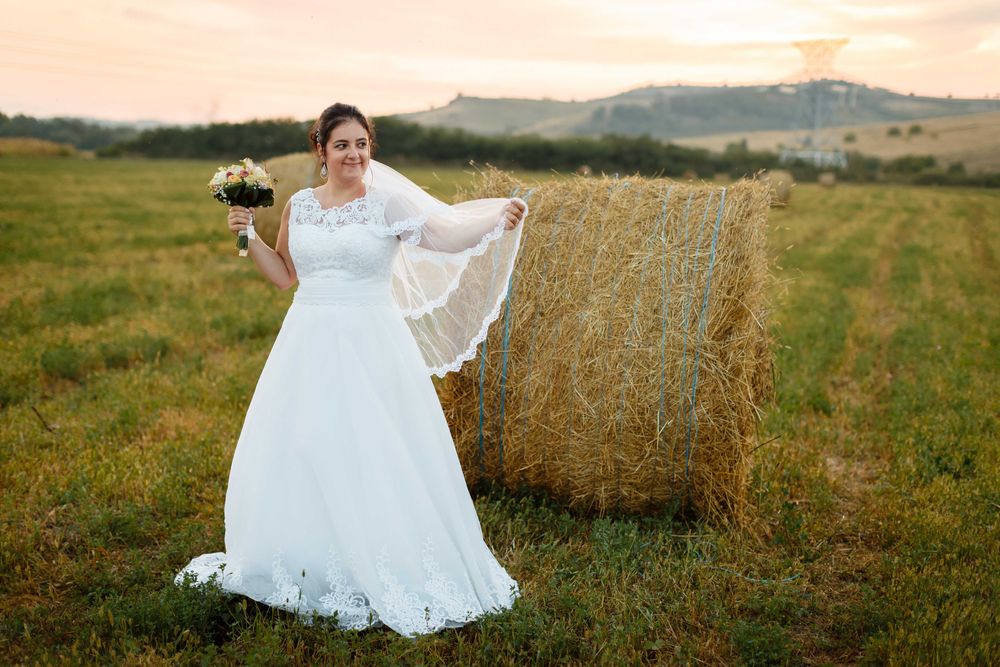 Vand rochie mireasă