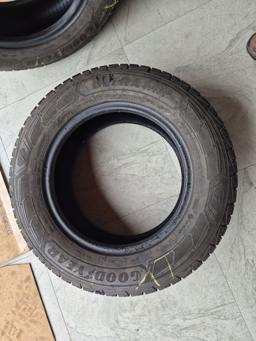 Vând cauciucuri 215/65/16 C M+S 2 buc imp Germania dot 2021//Goodyear/