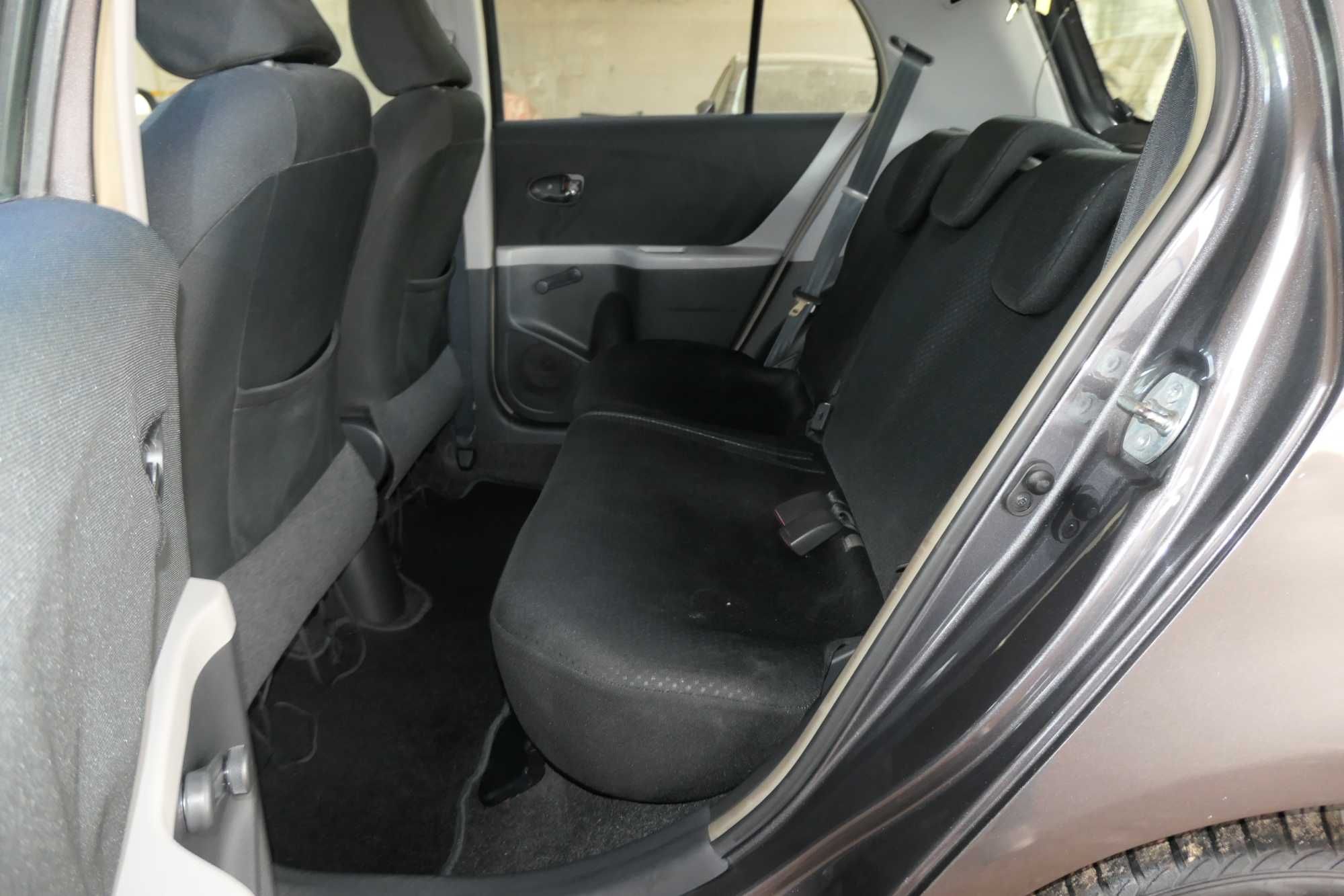 Toyota Yaris 1.33 Dual VVTI 101кс 6ск SOL КЛИМАТРОНИК ДЖАНТИ