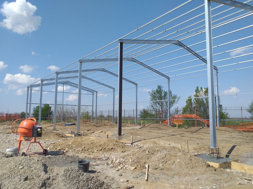 Vând hală metalica structura 12m×53m×4m