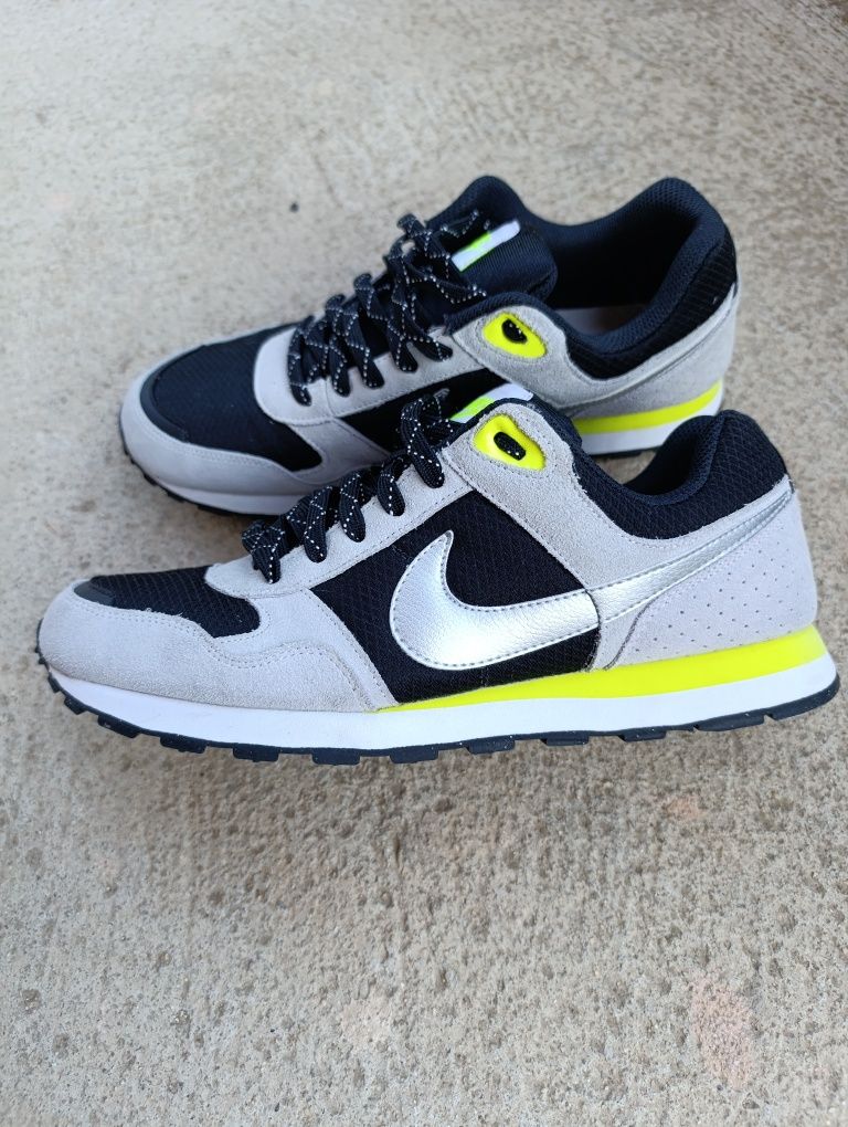 Nike uk 9 28 см.