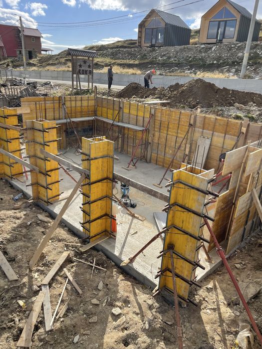 Panou cofraj pentru beton