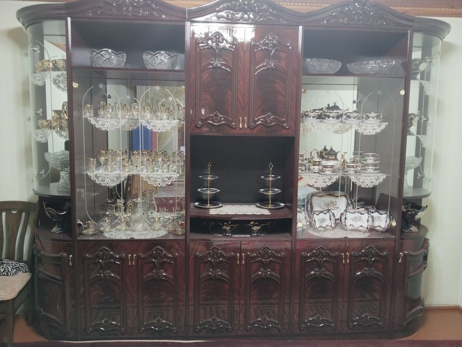 Mehmonxona uchun stenka