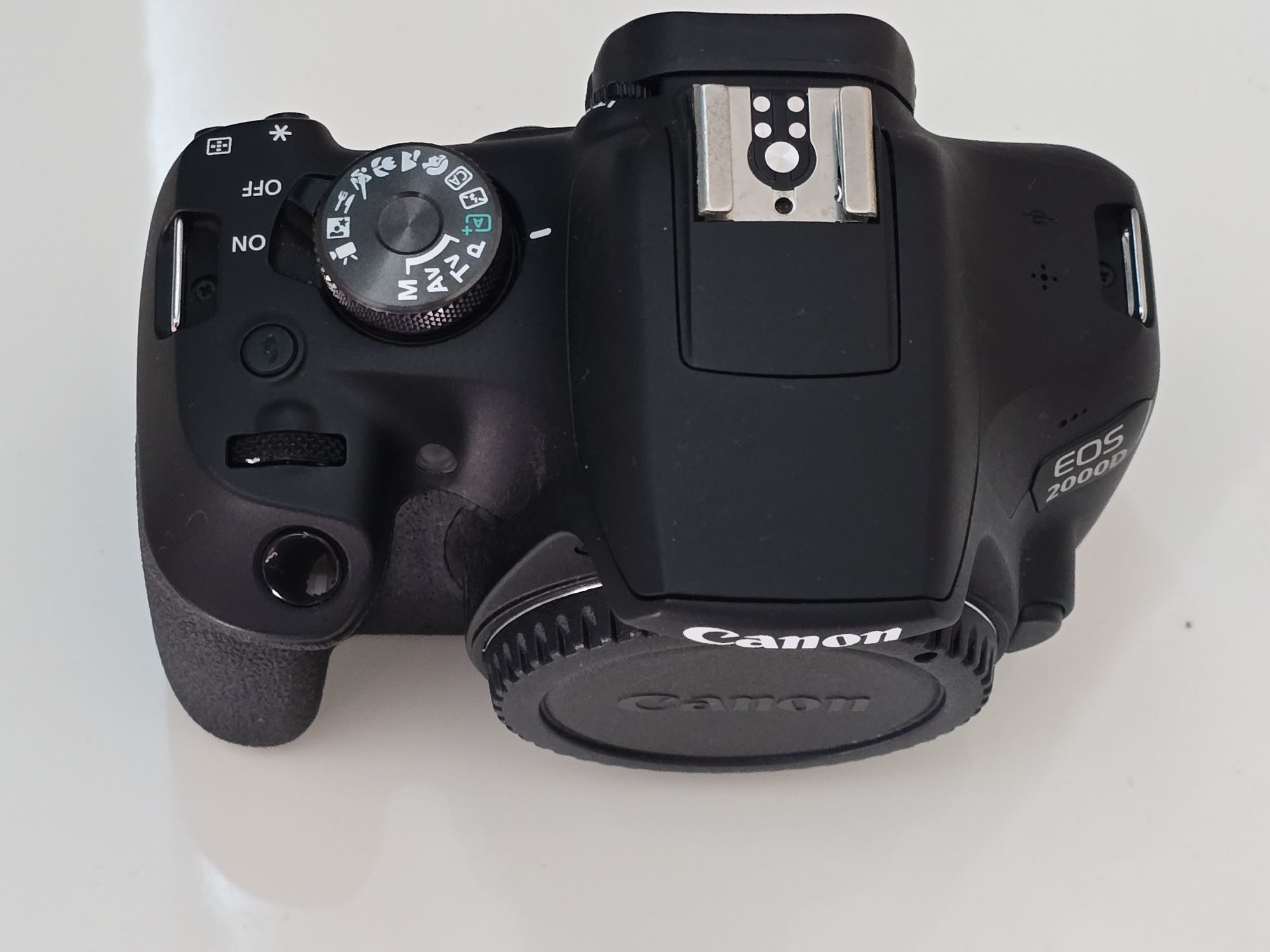 Canon 2000 D Тяло в отлично състояние