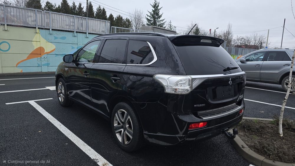 Mitsubishi Outlander PHEV Instyle+