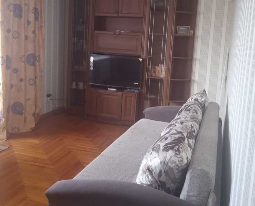 Сдаётся однакомнатая Глинки