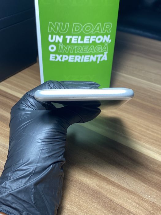 iPhone 8+/ 64 GB / Garanție 24 luni | Sănătate baterie 100% / Bun