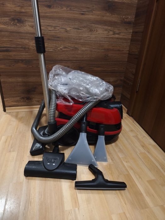 Продавам прахосмукачка Bosch