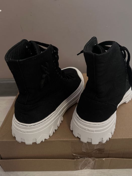 Боти Patrizia Pepe