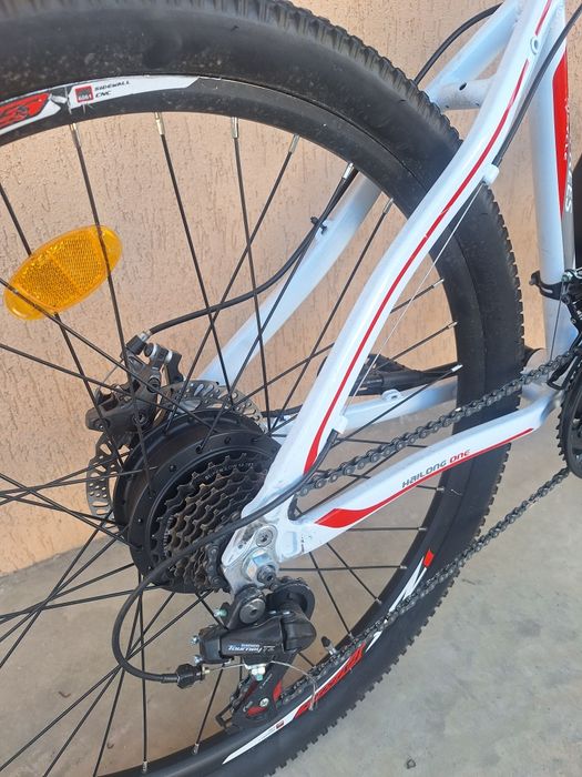Bicicleta electrica cu acceleratie