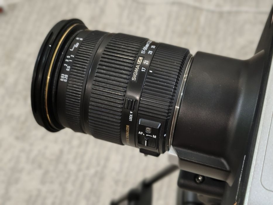 Sigma 17-50mm f/2.8 EX DC OS HSM