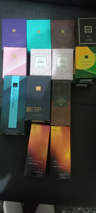 Avon parfumuri diferite