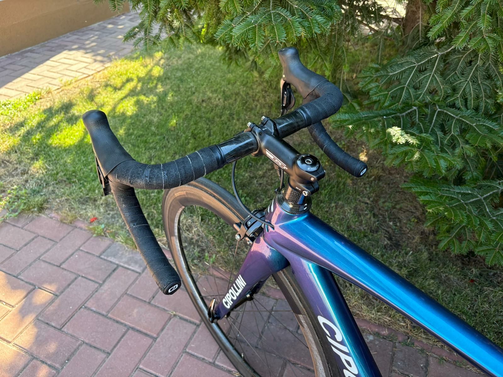 Cursiera/bicicleta italiana carbon CIPOLLINI Ultegra di2/roti carbon