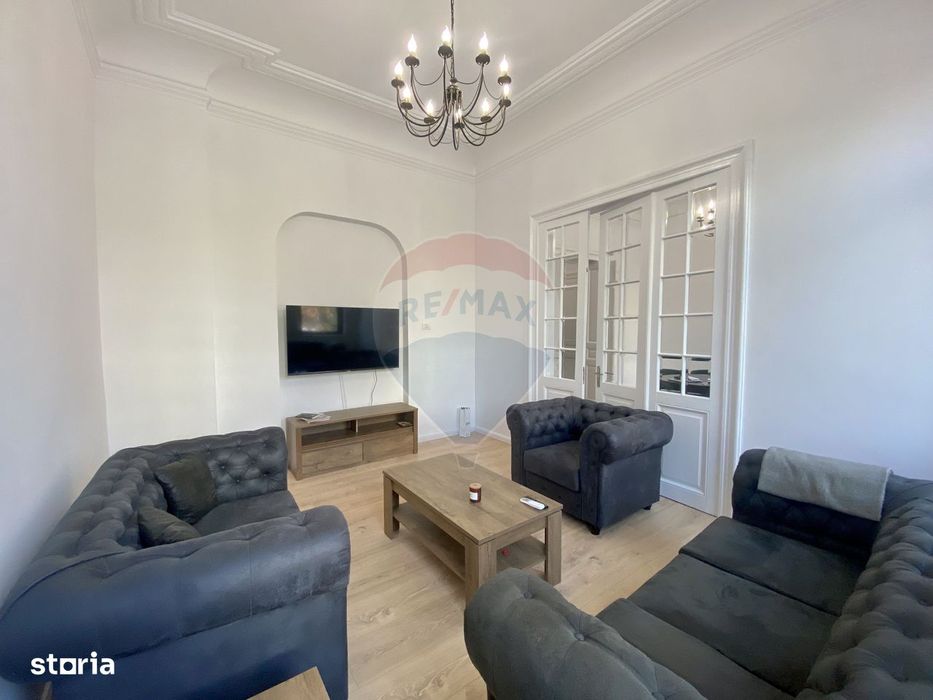 Apartament cu 3 camere de vânzare în zona P-ta Rosetti