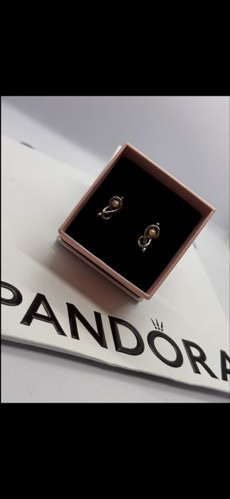 Пандора обеци Pandora