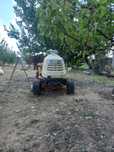 Tractor de tuns.
