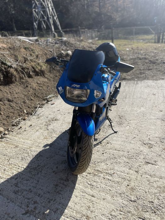 Vând Kawasaki GPZ500S