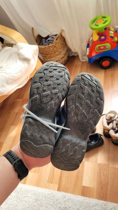 Addidas de drumetie Terrex marimea 29