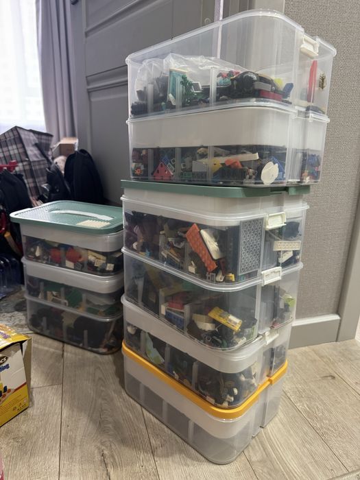 Продам лего детали и органайзеры для лего