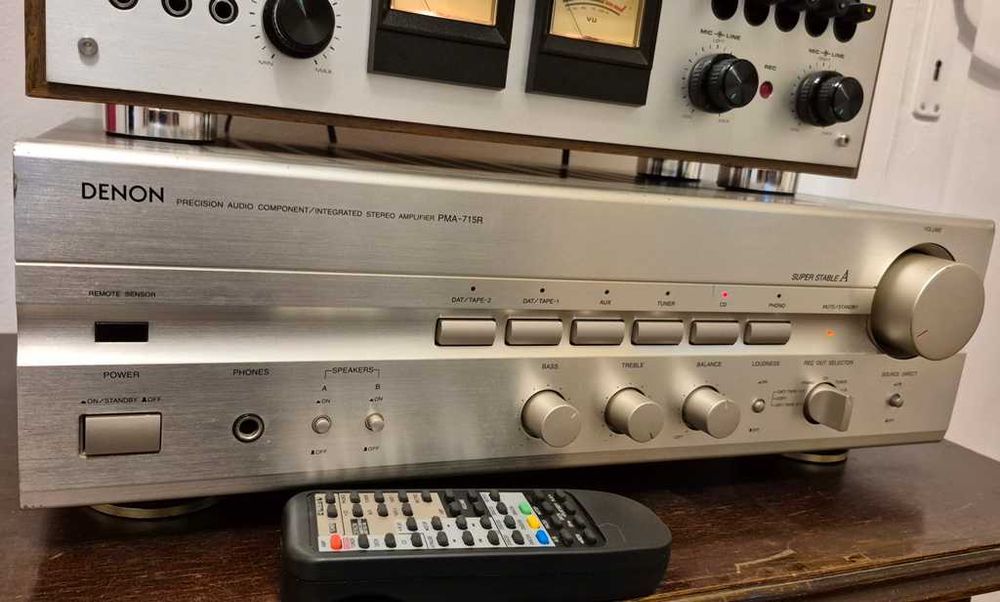 Vand Denon PMA-715R, de colectie, culoare rara champagne, vintage !