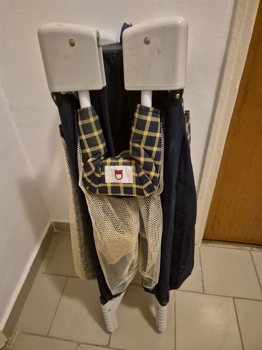 Vand patut pliabil pentru bebelusi, marca Cam, in stare foarte buna
