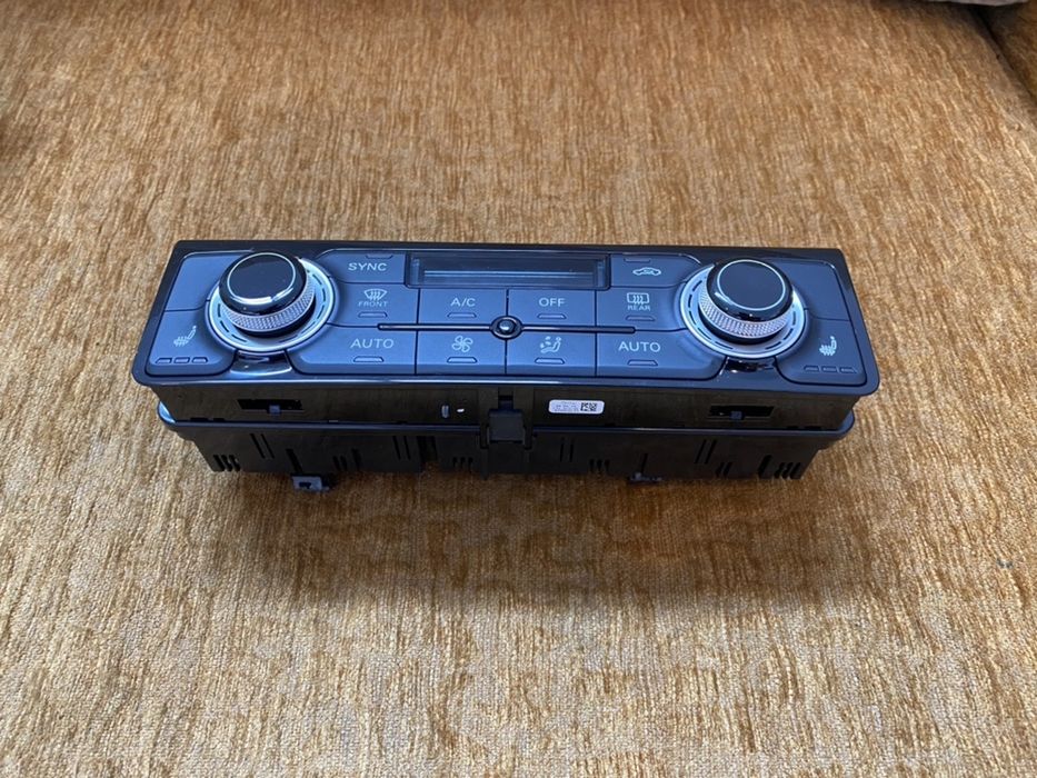 Panou clima / Climatronic Audi A8 4H / D4 : 4H0820043N