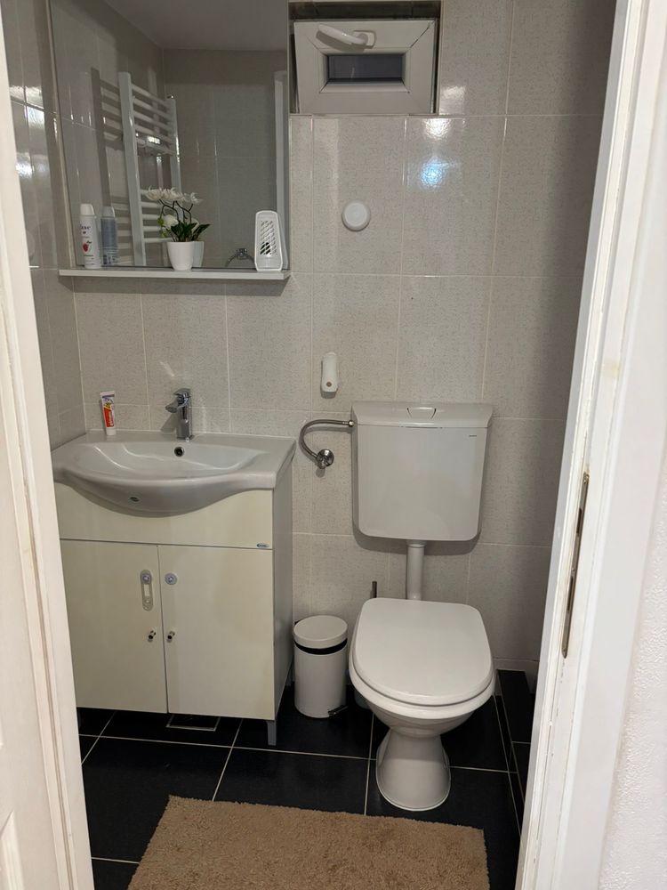 Inchiriez apartament regim hotelier