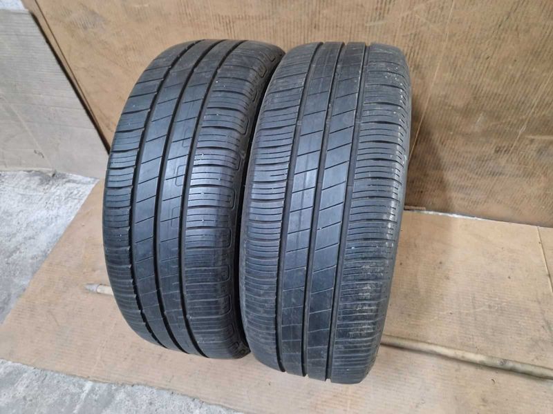 2 Goodyear R17 205/55
летни гуми
DOT1918