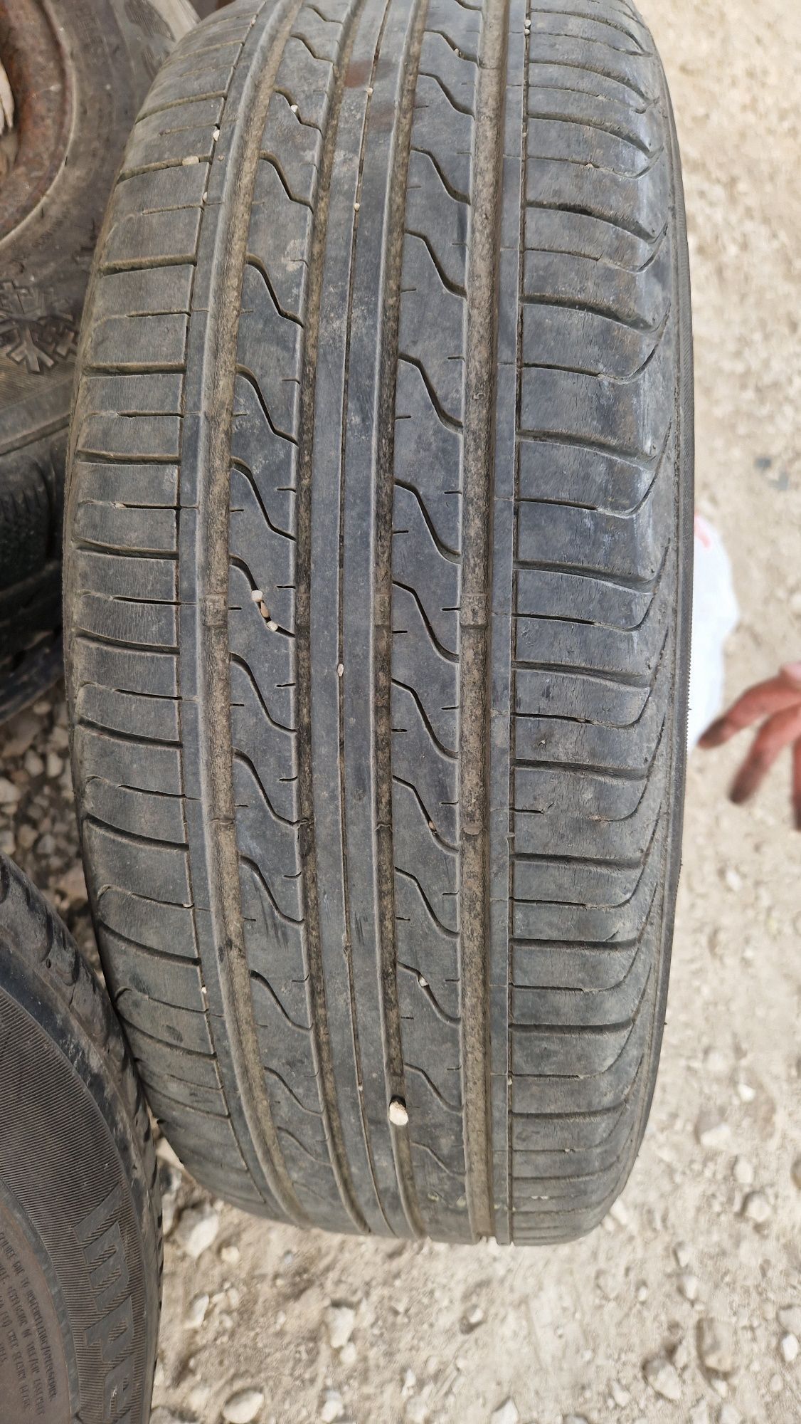 Алуминиеви джанти 15 цола с 2 нови летни гуми 185/60R15