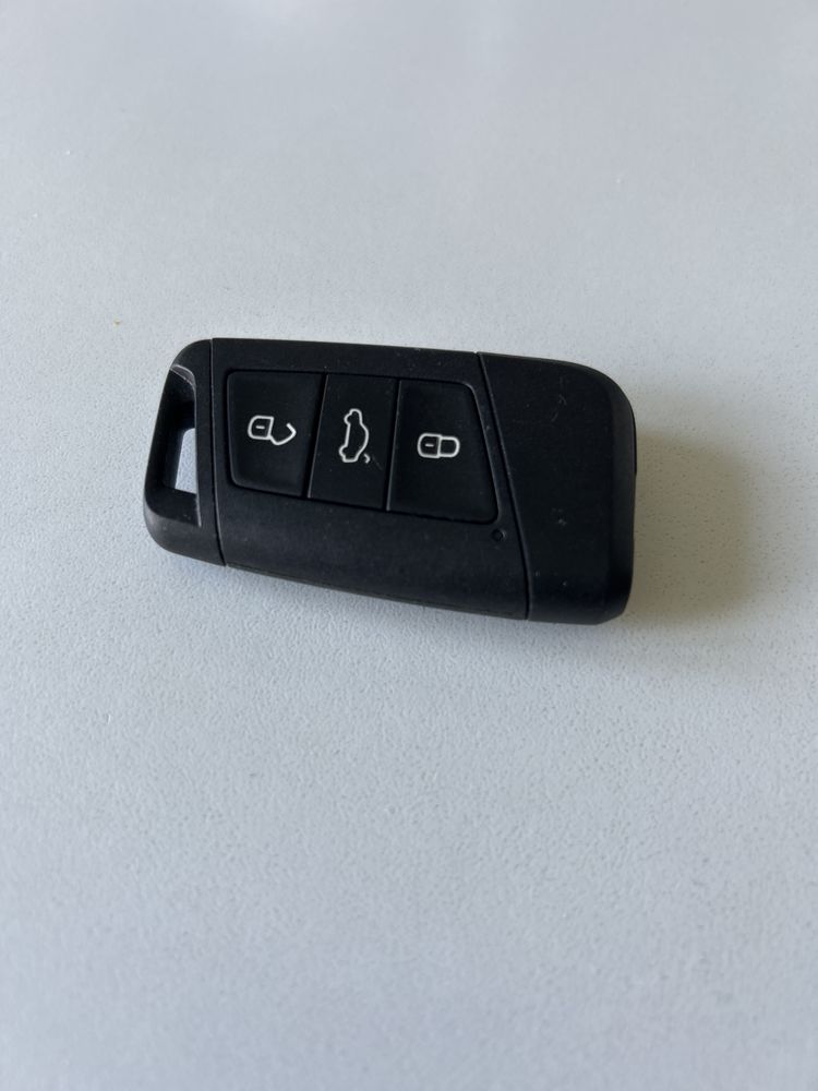 Vand cheie vw passat b8 .