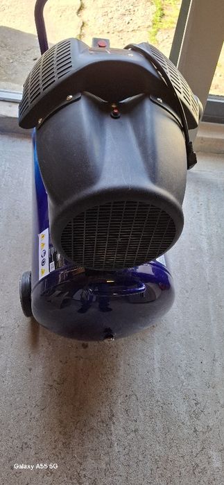 Compresor cu butelie  8 bar 100l pret1100 lei