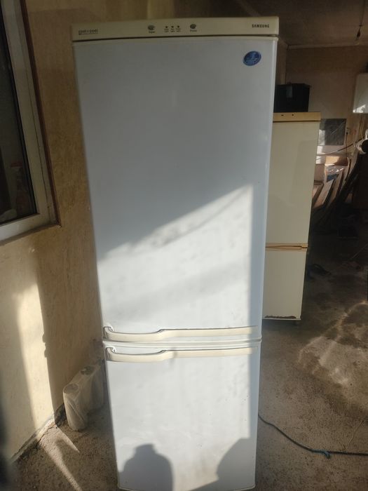 Продам холодильник Samsung