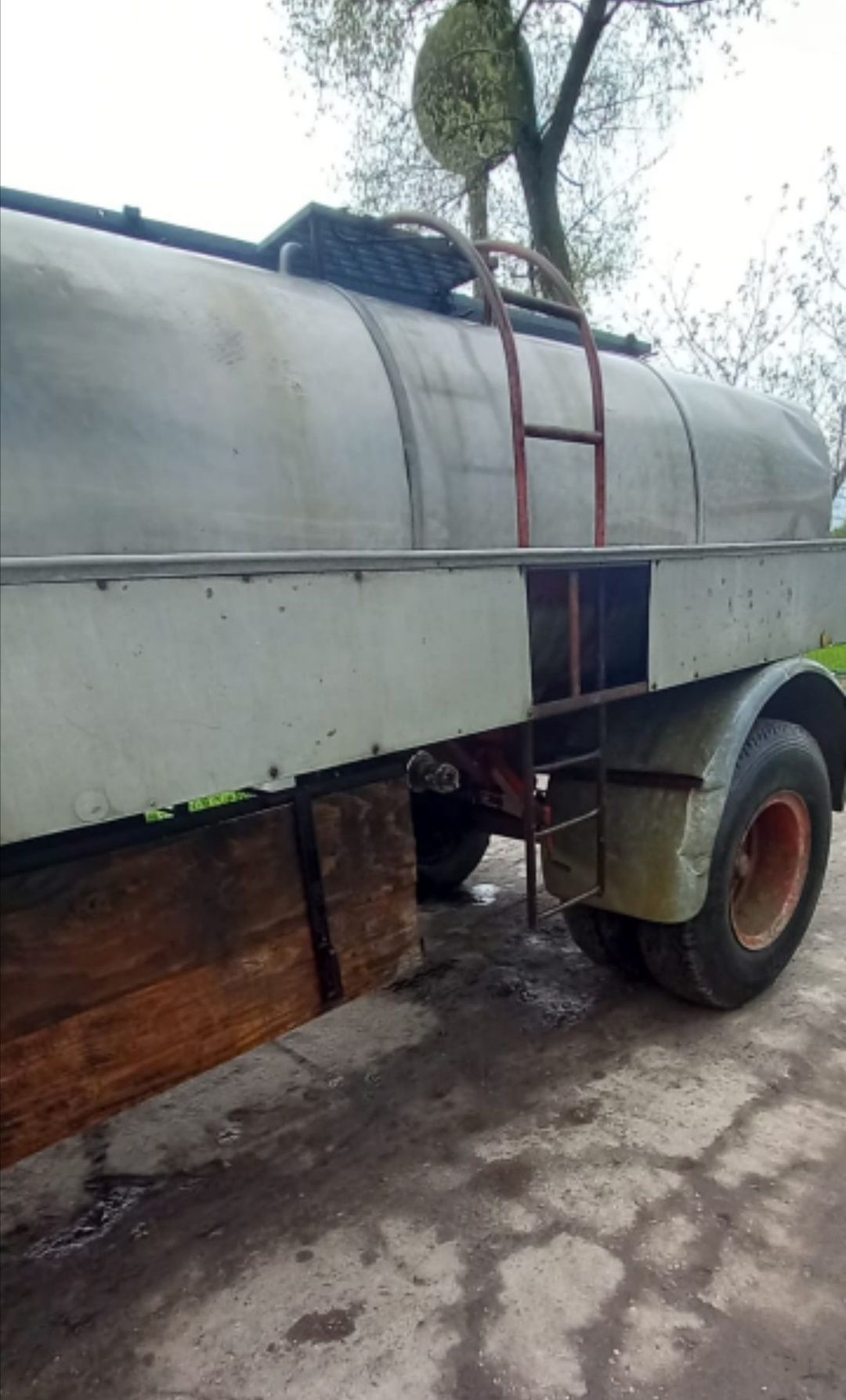Remorcă cisternă Inox 10500l,bazin apă, cisternă udat