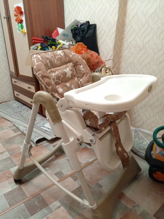 Продам кресло столиком для малышей