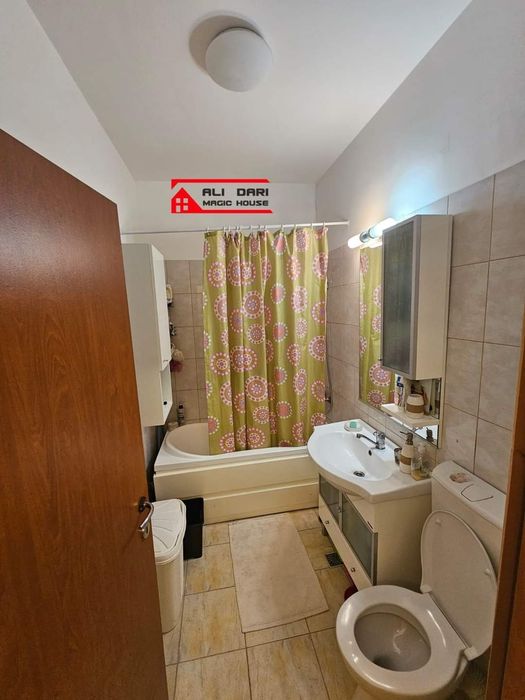 Vand apartament zona petrom/calea baciu