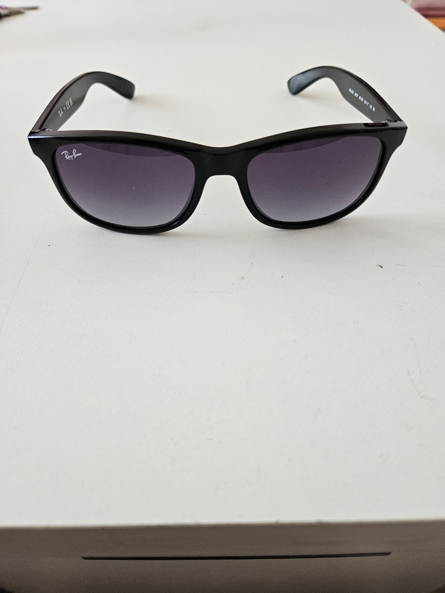 Ray-Ban Andy RB4202 601/8G слънчеви очила