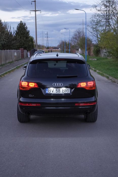 SE VINE Audi Q7  cod motor BUG