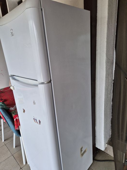 Frigider indesit