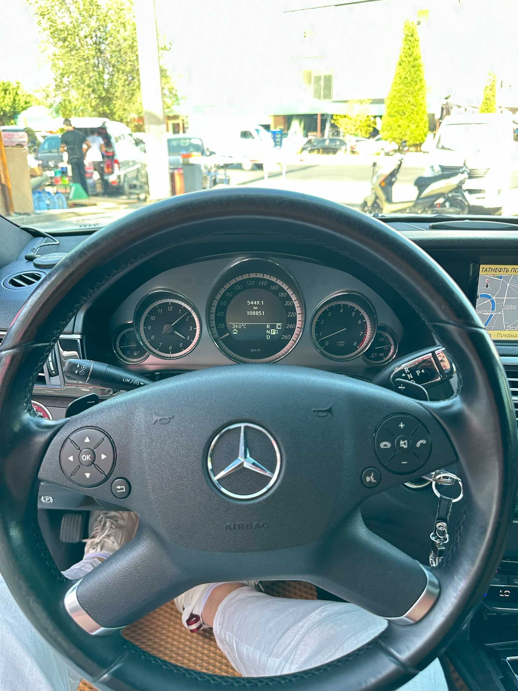Продаю Mercedes Benz E300  W212