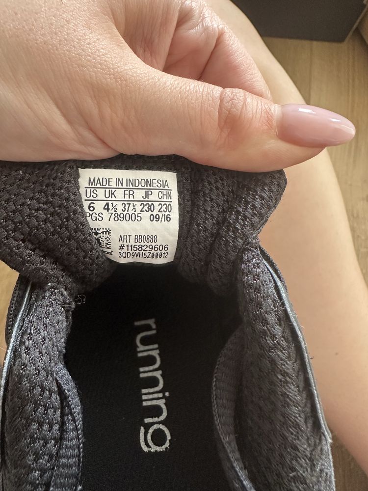 Adidas спортни маратонки за бягане, размер 37 1/3