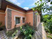 Casă de vânzare în Caracal, pe str Lotrului, cu teren generos de 607mp