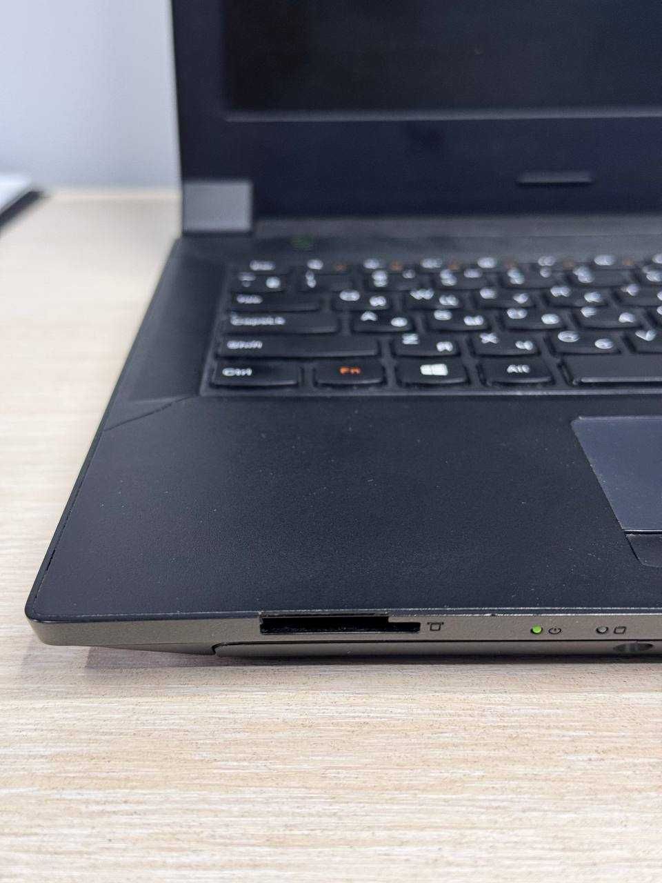 Noutbuk Lenovo B50-30