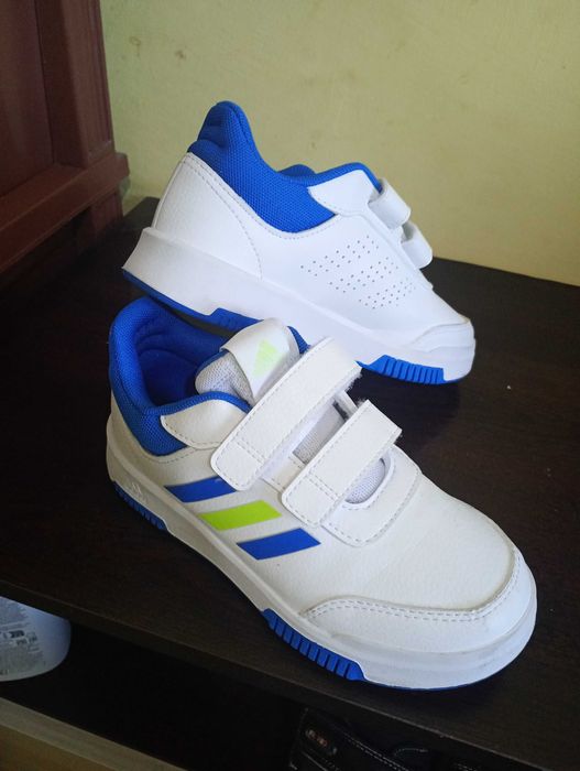 Обувки Adidas 32номер