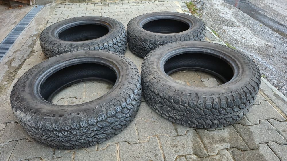 General GRABBER AT3 M+S  215/65R16 All Terrain