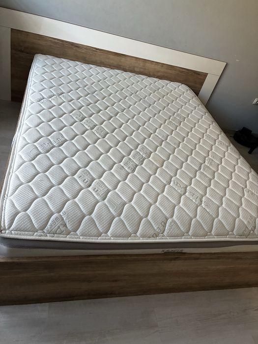 Спалня, комплект с матрак