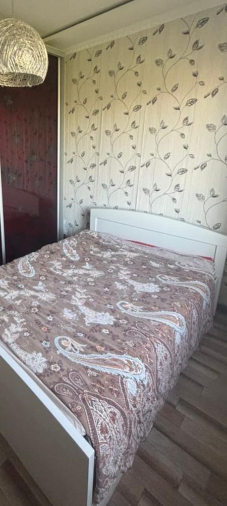 Продается двуспальная кровать