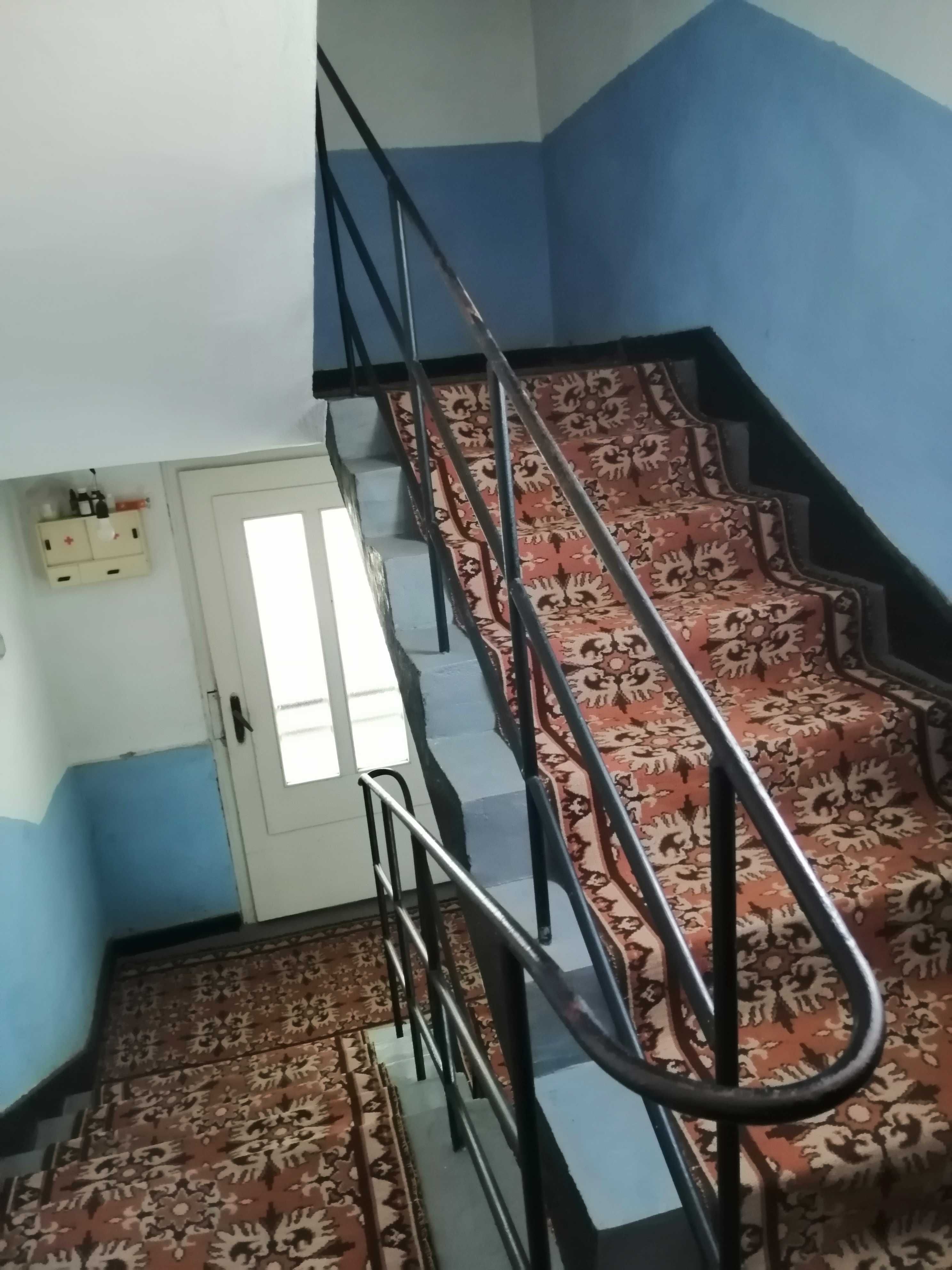 Двуетажна къща плоча-175 кв.м + 28кв.м. голям гараж