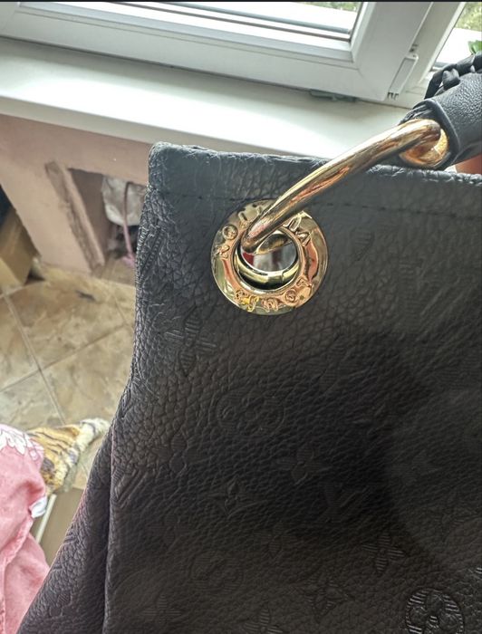 Vand geanta Louis Vuitton