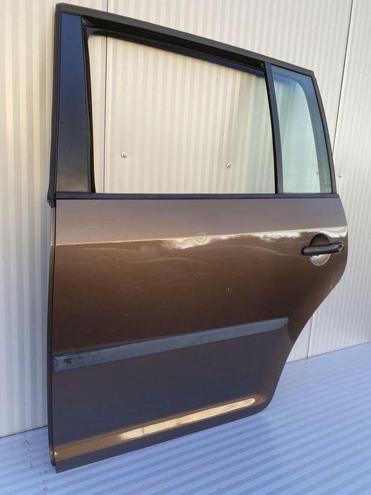 USA st spate vw Touran 2011-2015 cod de culoare LH8Z