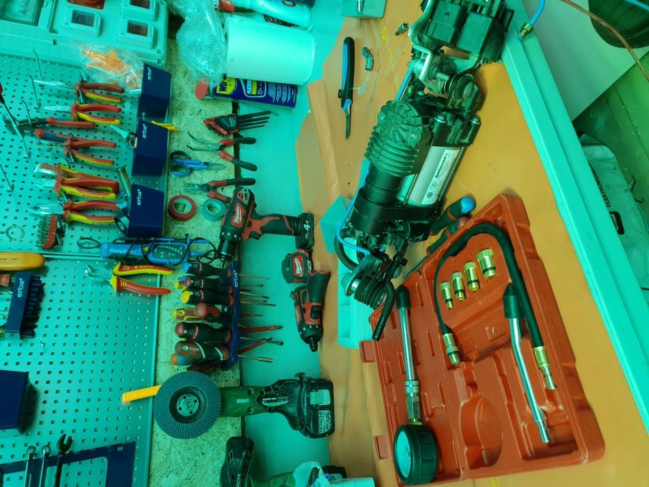 Reparare Reparatie Compresor perne aer Porsche Cayenne Touareg A6 A8